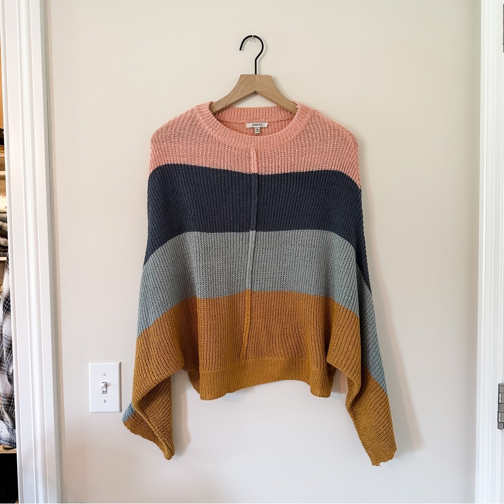 BOUTIQUE STRIPED SWEATER!